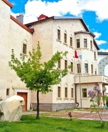 Bayburt Üniversitesi'nden Akademik Atılım, Bütünleşik Yüksek Lisansta Başarı Çıtası Yükseldi!