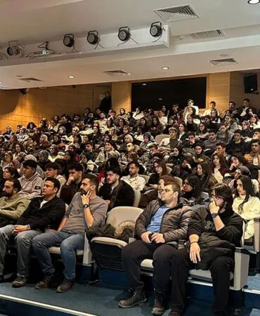 Bayburt Üniversitesi'nden Staj Seferberliği: Kariyer Kapısı’nda Başvuru Fırsatını Kaçırmayın!
