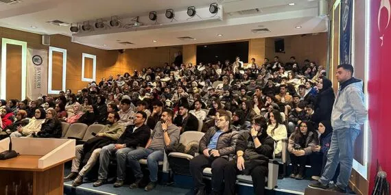 Bayburt Üniversitesi’nden Staj Seferberliği: Kariyer Kapısı’nda Başvuru Fırsatını Kaçırmayın!