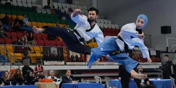 Bayburt Üniversitesi’nin Gurur Günü, Kübra Dağlı Muran ve Emirhan Muran Çiftinden Altın Madalya!