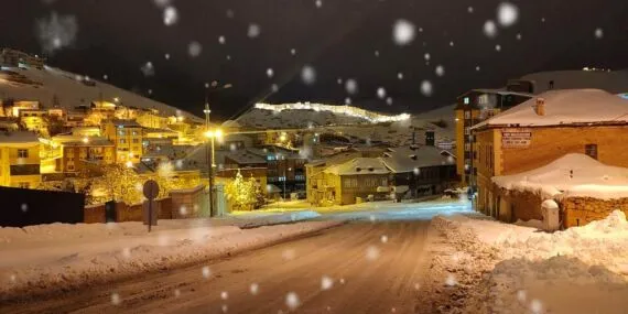 Bayburt’ta Okullar Tatil mi? Valilikten Son Dakika Kar Tatili Açıklaması!