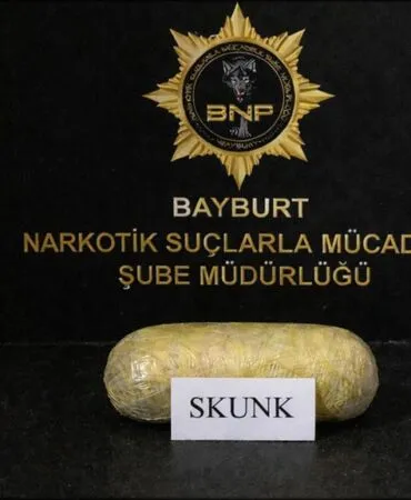 Bayburt'ta Zehir Tacirlerine Geçit Yok, Narkotik Ekiplerinden Operasyon!