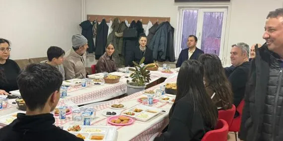 Aydıntepe Kaymakamı Ertuğrul Bayram Öğrencilerle İftar Sofrasında Buluştu