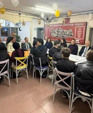 Aydıntepe’de Gönül Köprüleri Kuruldu, Kaymakam Bayram Öğrencilerle İftarda Buluştu