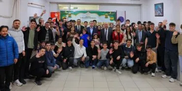 Aynı Sofrada, Aynı Gelecekte, Vali Eldivan Gençlerle Bir Arada