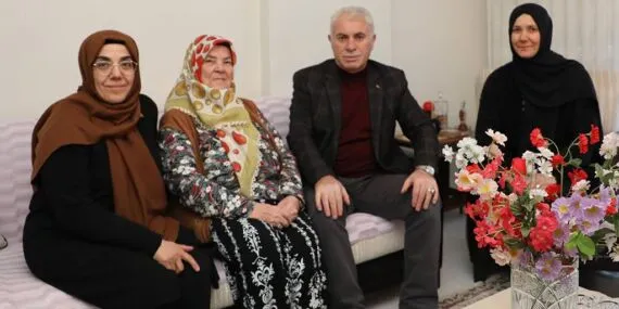 Bayburt Belediye Başkanı Mete Memiş Gülnaz Narman’ın İftar Sofrasına Konuk Oldu