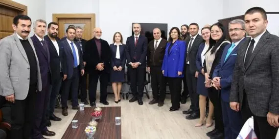 Bayburt Üniversitesi’nde Akademik Bayrak Değişimi, Yüksekokul ve Fakültelerde Yeni Dönem