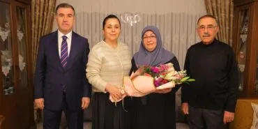 Bayburt Valisi Mustafa Eldivan’dan Kıbrıs Gazisi Ömer Durğut’a Anlamlı Ziyaret