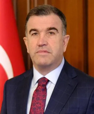 Bayburt Valisi Mustafa Eldivan’dan Ramazan Bayramı Mesajı