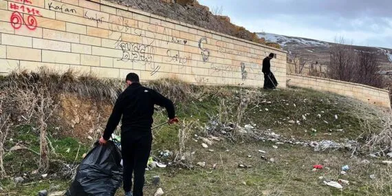 Bayburt’ta Köşe Bucak Temizlik, Şehir Bahara Hazırlanıyor