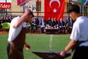 Bayburt’ta Nevruz Ateşi Yandı, Ateşten Atlayıp Demir Dövdüler!