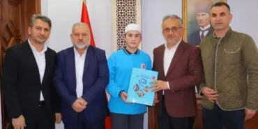 Bayburt’un Gururu Mert Kaan Dursun 12 Yaşında Sadece 7 Ayda Hafız Oldu!