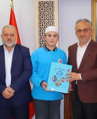 Bayburt’un Gururu Mert Kaan Dursun 12 Yaşında Sadece 7 Ayda Hafız Oldu!