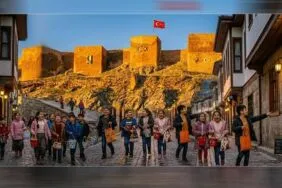 Tarihi Buluşma, Bayburt’un Meşhur Ramazan Onbeşisi Saray Bahçesi’nde!