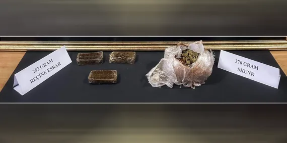 Bayburt Girişinde Yakalandılar! Paket Paket Uyuşturucu Ele Geçirildi