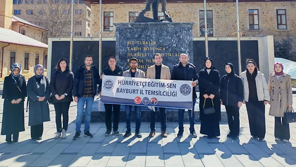 Bayburt’ta Eğitimcilerden Saldırılara Tepki