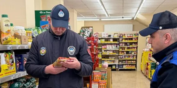 Bayburt’ta Market Denetimi, Etiket ve Gramaj Kontrolü Sürüyor