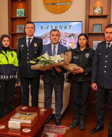 Bayburt’ta Polis Haftası Kutlamaları Başladı, Vali Eldivan’dan Önemli Mesaj