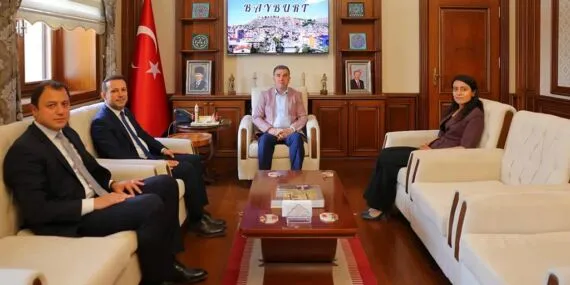Bayburt’ta Atama Trafiği, Vali Eldivan Mülki İdare Amirlerini Ağırladı