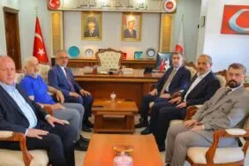 Bayburt'ta Protokol Üyeleri Hac Dönüşü İl Müftüsü Bayram Danacı'yı Ziyaret Etti