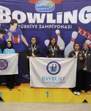 Samsun'daki Şampiyonaya Damga Vurdu, Bayburt Üniversitesi'nden Madalya Yağmuru