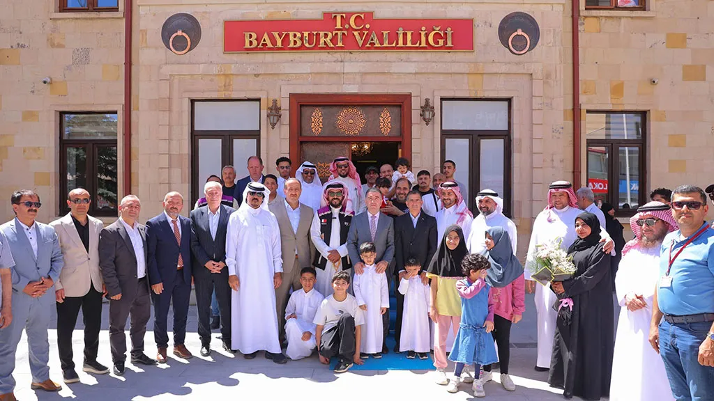 Bahreynli Turist Kafilesi Bayburt Valiliği’ni Ziyaret Etti
