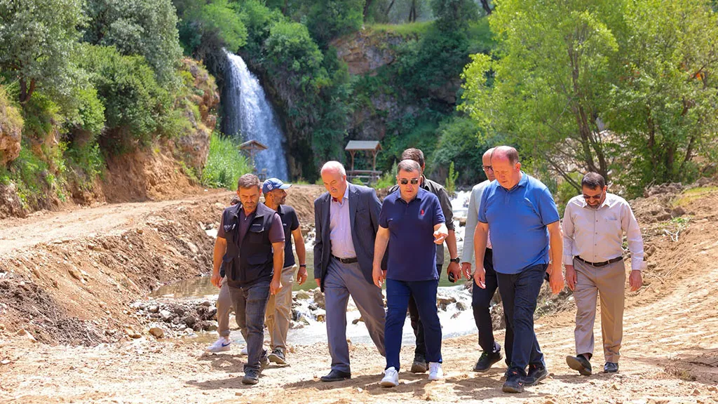 Bayburt Sırakayalar Şelalesi Çevre Düzenleme Çalışmaları Hızla İlerliyor