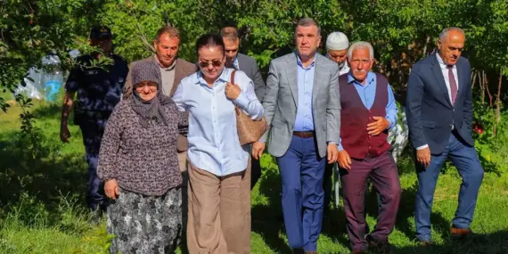 Bayburt Valisi Eldivan’dan Şehit Samet Akdeniz’in Ailesine Anlamlı Ziyaret