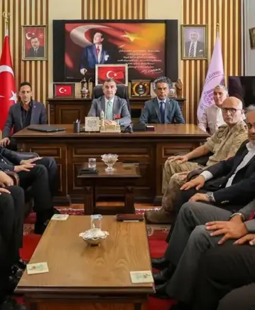 Vali Mustafa Eldivan'dan Bayburt Esnaf Odaları Birliği'ne Ziyaret