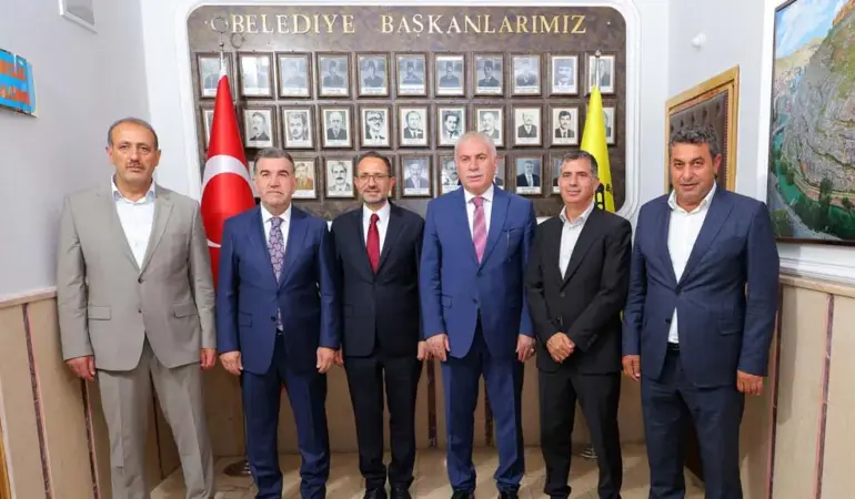 Adalet Bakan Yardımcısı Sedat Ayyıldız Bayburt Belediyesi'ni Ziyaret Etti