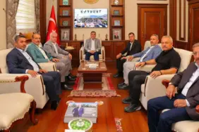 Bayburt Valisi Mustafa Eldivan Protokol Heyetini Makamında Ağırladı