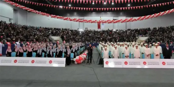 Bayburt’ta Tarihi Gün, 246 Hafız İçin İcazet Merasimi Düzenleniyor