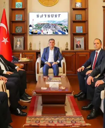 Vali Eldivan Bayburt’un Yeni Banka Müdürlerini Ağırladı! İşte O Ziyaretin Detayları