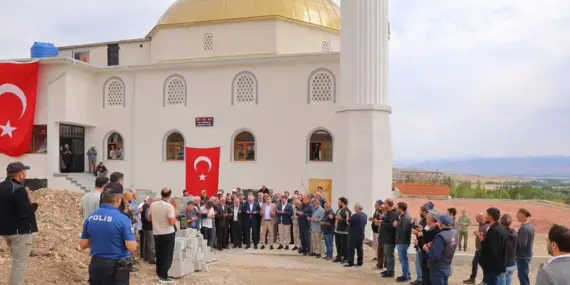 Bayburt Aydıntepe’de Yapımı Tamamlanan Hacı Abdullah Erdoğan Camii İbadete Açıldı
