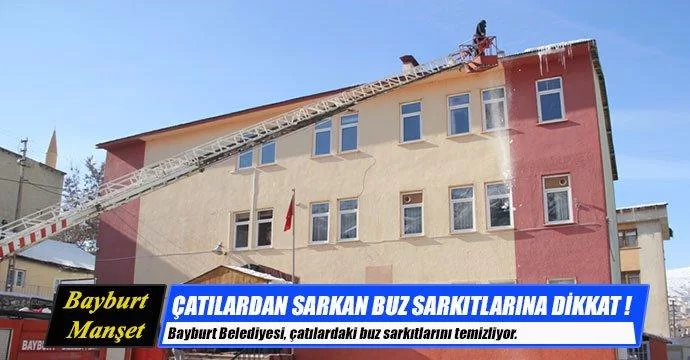 Çatılardaki Buz Sarkıtlarına Dikkat !