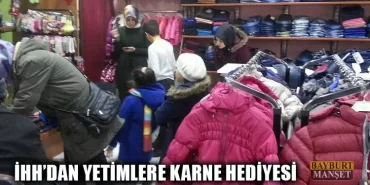 İHH’dan Yetimlere Karne Hediyesi