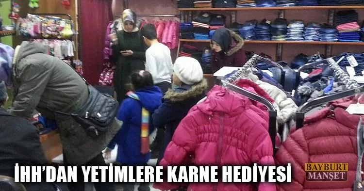 İHH’dan Yetimlere Karne Hediyesi