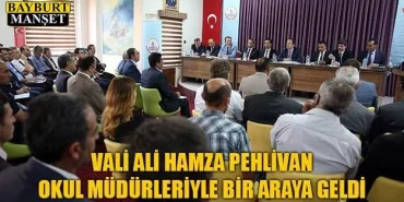 Vali Pehlivan, Okul Müdürleriyle Bir Araya Geldi
