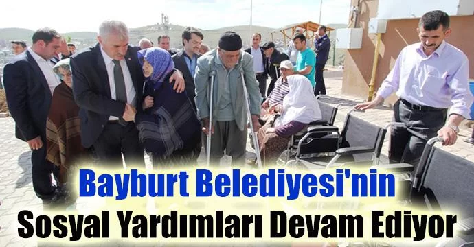 Yaşlılara tekerlekli sandalye hediye edildi
